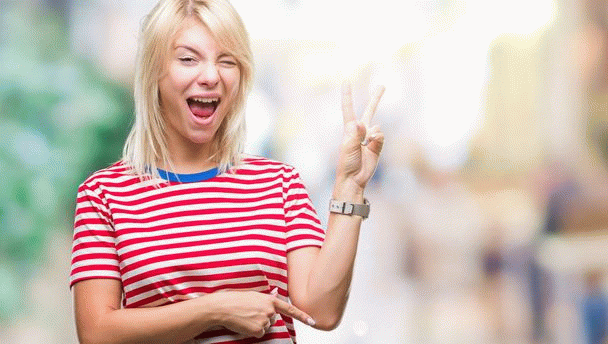 چرا برخی از افراد از تعهد در روابط عاشقانه می‌ترسند؟ (و چگونه بر این ترس غلبه کنیم)